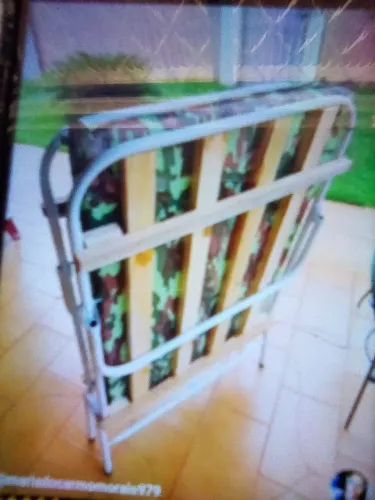 Vendo cama solteiro dobravel nova