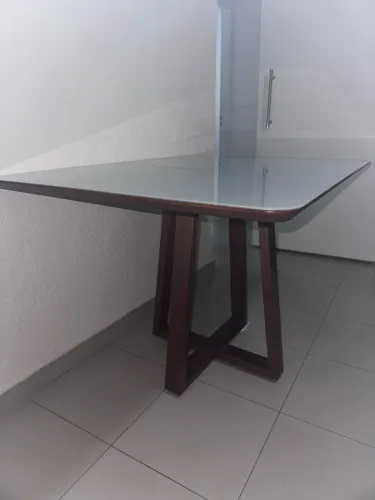 Mesa de jantar 1,20 m x 90 - avariada