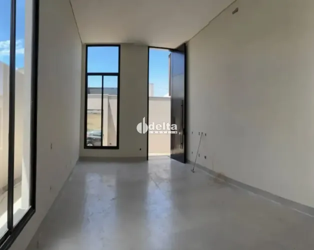 Casa comercial disponível para vendano bairro Fundinho em Uberlândia-MG.