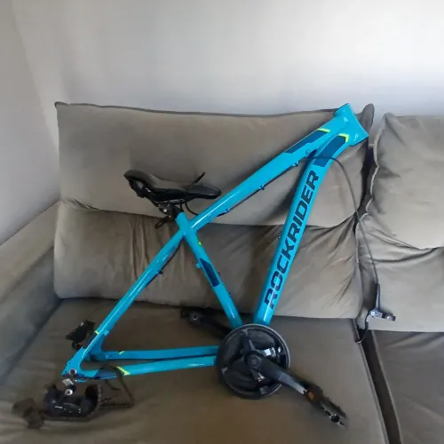 Quadro rockrider aro 29/26 com pé de vela e freio mt200