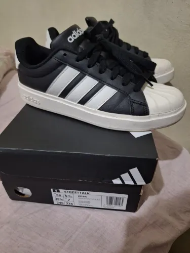 Vendo tênis adidas original tamanho 36