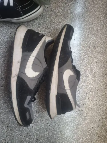Nike air vortex