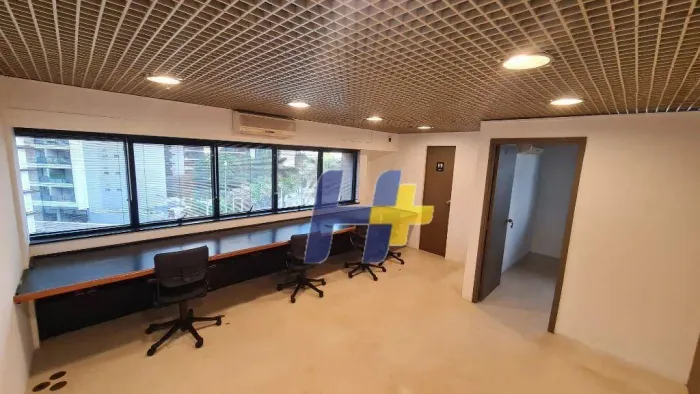 Sala Comercial no miolo da Vila Olimpia!