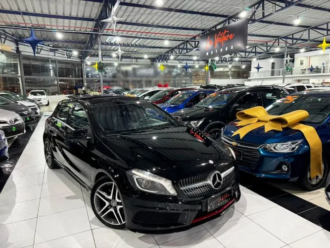 Mercedes-Benz Classe A 250 2.0 TB Sport Aut. 2014