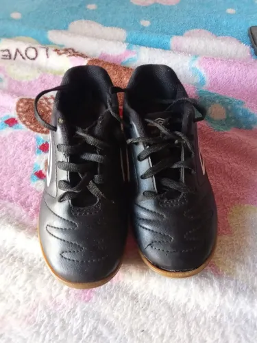 Tênis masculino infantil umbro tamanho 29