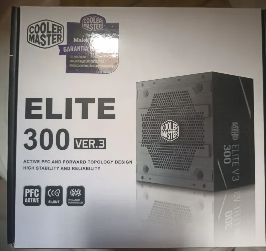 Fonte ATX Cooler Master (obs.: A fonte liga a placa mãe)