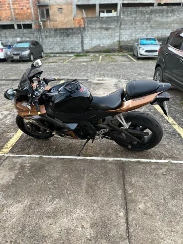 Moto GSX-R 1000