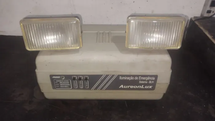 Iluminação de emergência 