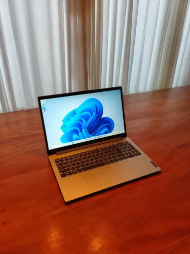 Notebook Lenovo Ideapad 1 Amd Ryzen 5 7520U 8Gb Memoria Ram Ddr5 512Gb Ssd Nvme