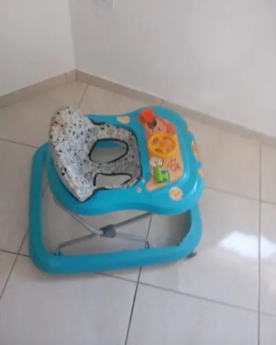 Andadeira infantil 