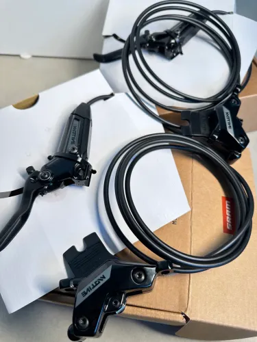 Par 2 Freios Sram Motive Silver 4 pistões NOVO VALOR INDIVIDUAL CADA