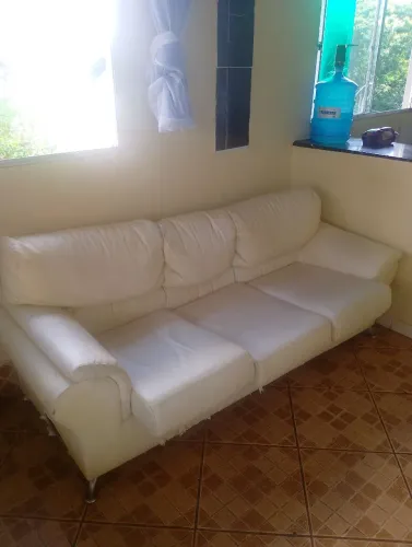 Sofá de couro branco 2 e 3 lugares