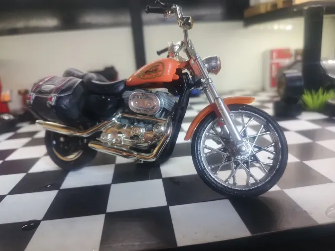 Miniatura de motocicleta custon 1/12 (marca indefinida)