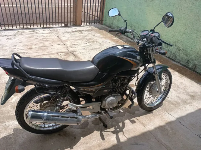 YBR 125 perfeita para o dia a dia