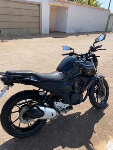 Vendo Fazer fz15