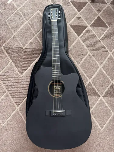 Violão Martin 000CXE USA ?