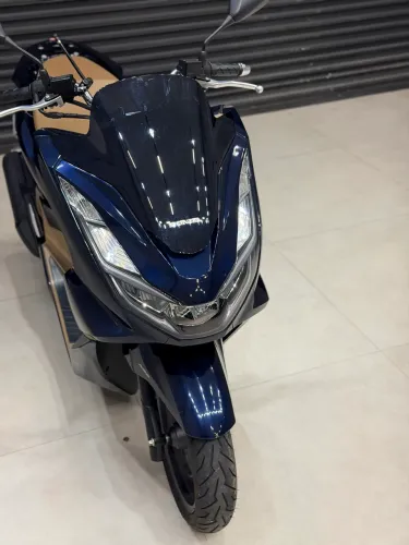 Honda PCX DLX 160cc