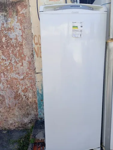 Geladeira Consul Frost Free bem conservada