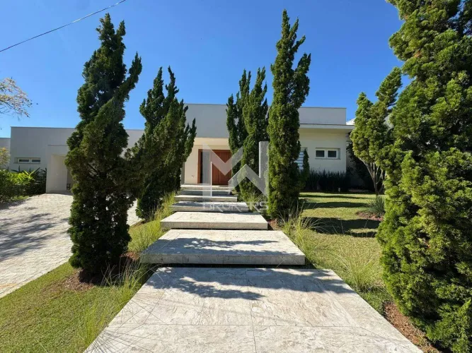 Casa à venda no Residencial Jardim Primavera em Louveira - SP