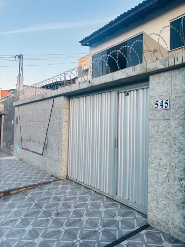 Casa duplex 4 quartos 1 suíte por trás da Igreja Canaã
