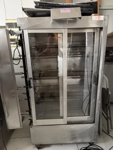 Maquina de assar Frango AGT