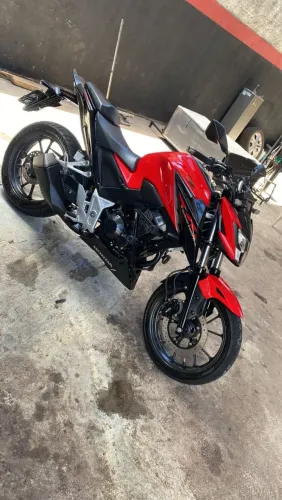 Vendo twister 300f 2023 extra , no ponto de transferir