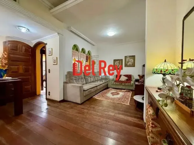 CASA À VENDA | BAIRRO CAIÇARA | 4 QUARTOS | ESPAÇO, CONFORTO E RENDA EXTRA EM UM SÓ IMÓVEL