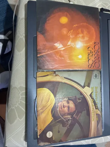 Lote 2 discos vinil compactos Roberto Carlos