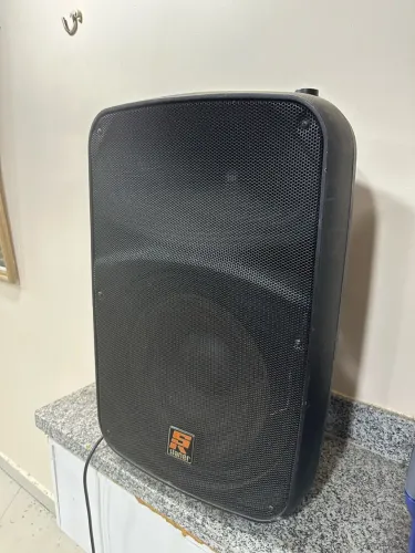 Vendo Caixa de som Staner 315A