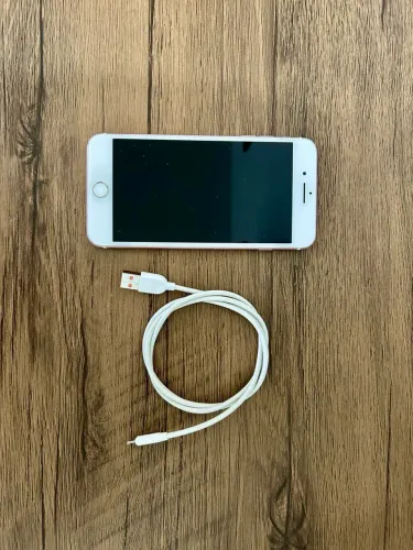 Iphone 7 Plus Branco e Rosa 128gb