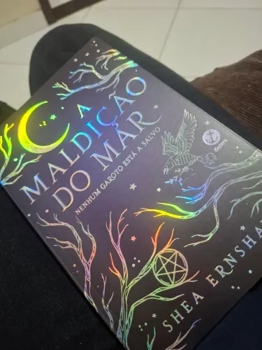Livro a maldição do mar