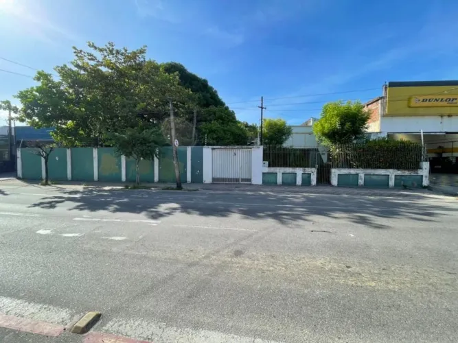 Terreno à venda no Montese em Fortaleza