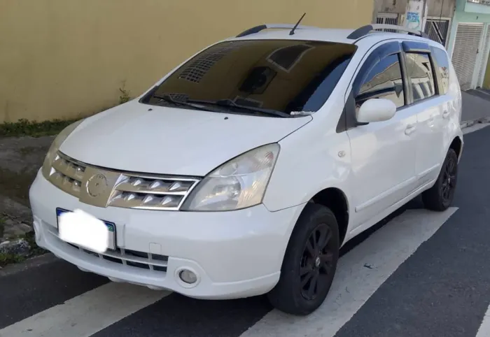 Nissan Livina S 1.8 16V Flex Fuel Aut. 2014