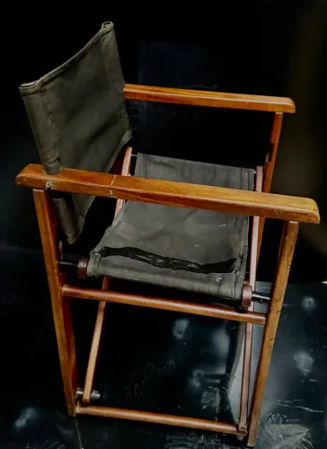 Cadeira de diretor antiga original