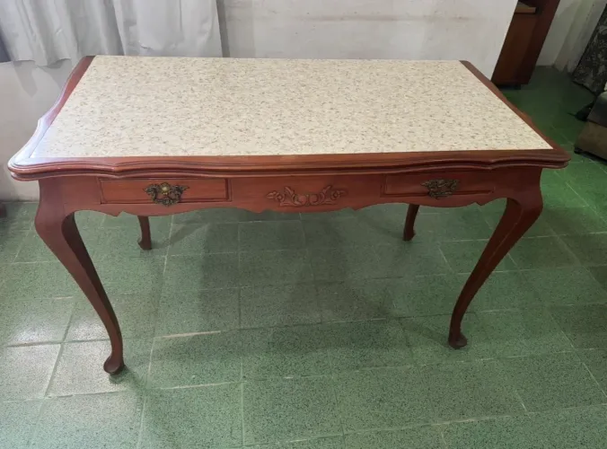 Mesa estilo provençal