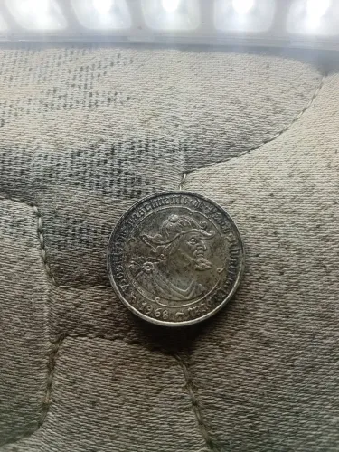 Moeda antiga  do ano de 1968