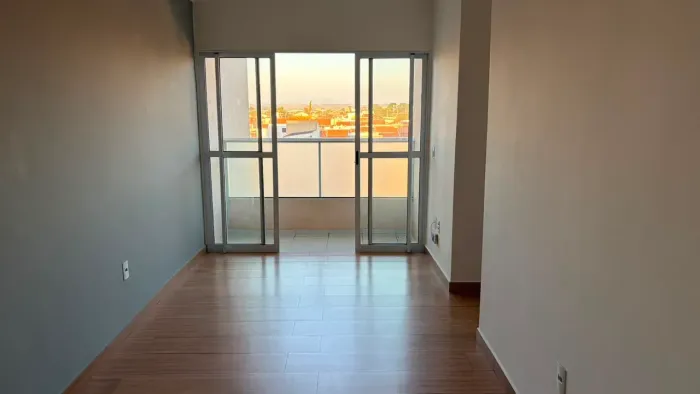 Apartamento para Locação em Portal dos Flamingos, Jardim Wanderley, Tatuí | 2 Dorms - R$ 1