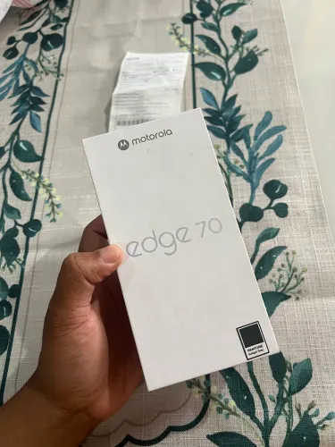 EDGE 70 256GB LACRADO C/NOTA FISCAL.