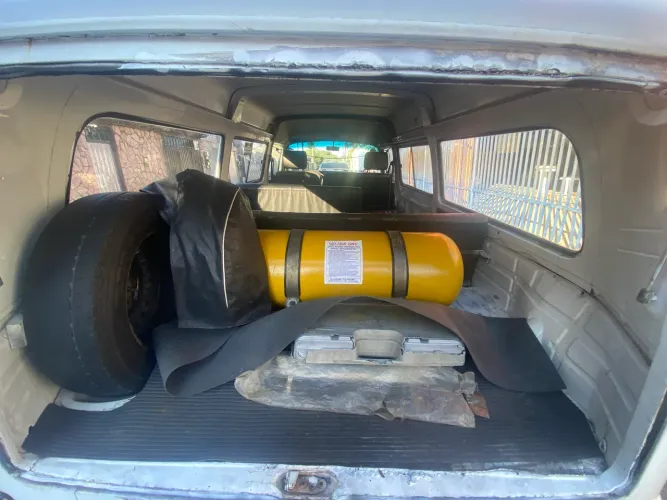 Volkswagen Kombi Standard/ Luxo/ Serie Prata 2005