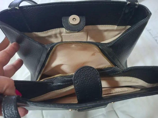 Bolsa arezzo na cor preta