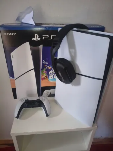 Play 5 
