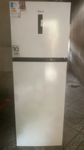 Vendo geladeira nova 8 meses de uso !!!