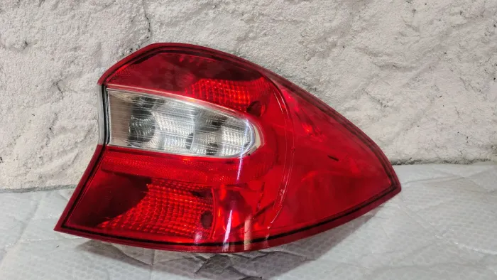Lanterna traseira direita Ford Ka sedan 2015 a 2018 original