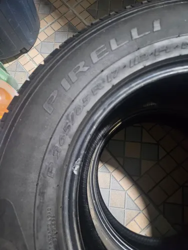 Pneus Pirelli 265/65 r17