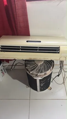 VENDO AR-CONDICIONADO SPRINGER 9.000 BTUs