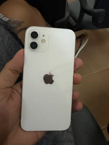iPhone 12 normal