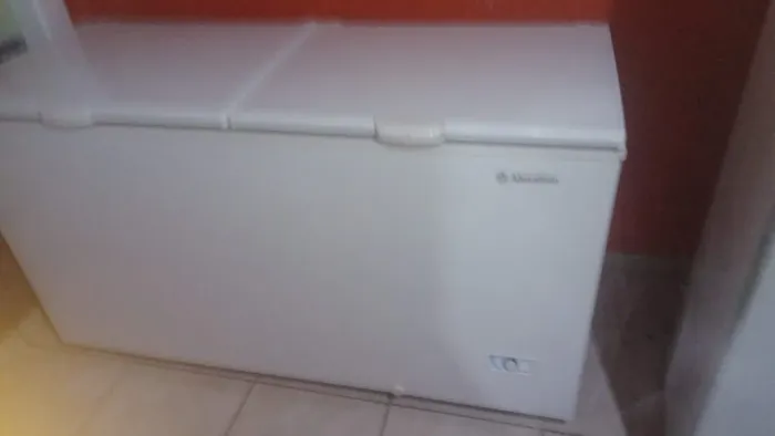Vendo um freezer novo 