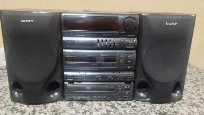 Vendo Mini system Sony funcionando rádio e auxiliar
