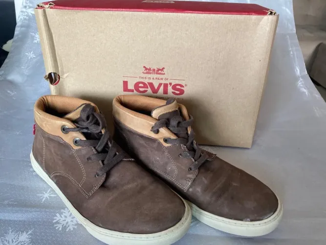 Sapatos Masculinos <br>Numeração: 39