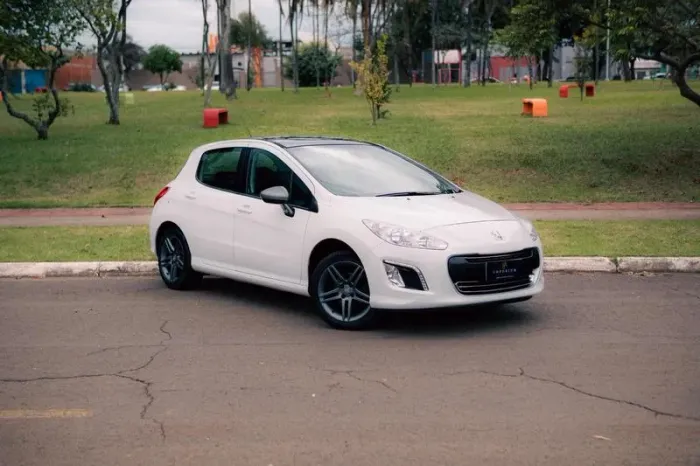 Peugeot 308 Allure 1.6 Flex 16V 5P Mec. 2014
